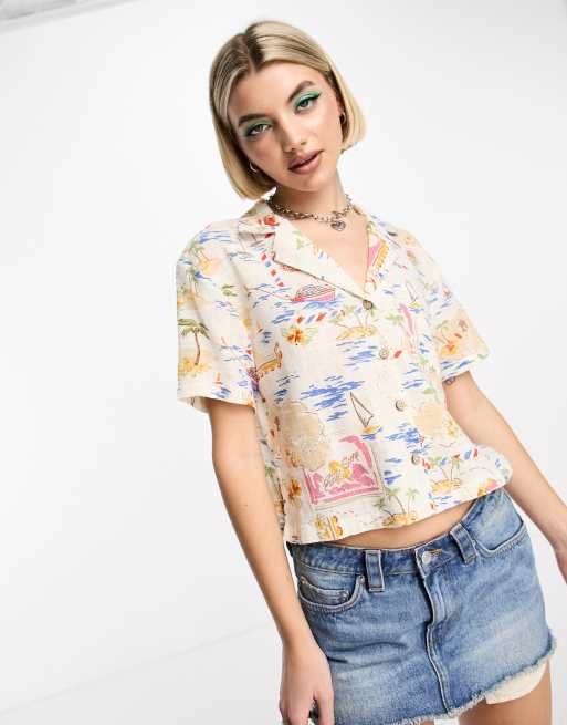 Cotton On - Cropped overhemd met patchwork ansichtkaartenprint in multi 