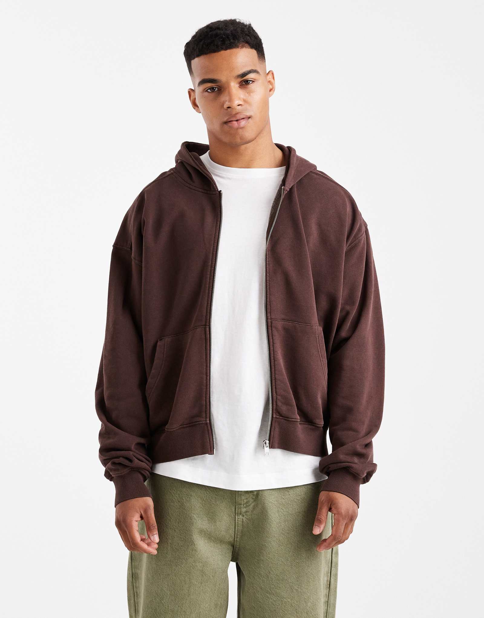 Укороченная толстовка на молнии из хлопка цвета темного дуба, выстиранная