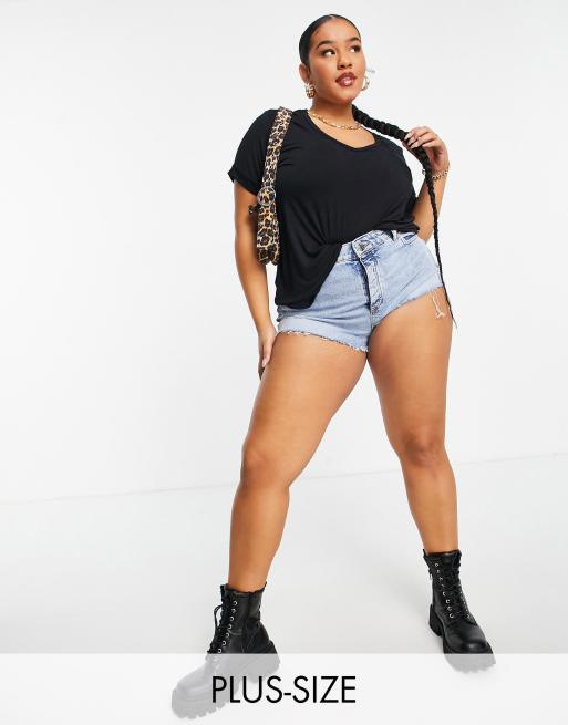 Cotton On Curve - T-Shirt a maniche corte nera con scollo a V