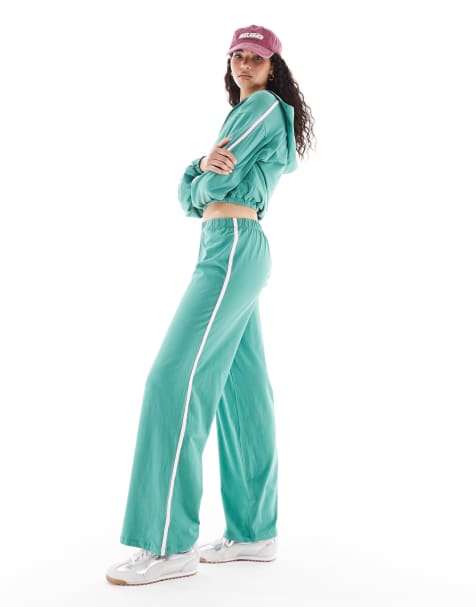 Cotton On Departure Lounge pants in green - view 1