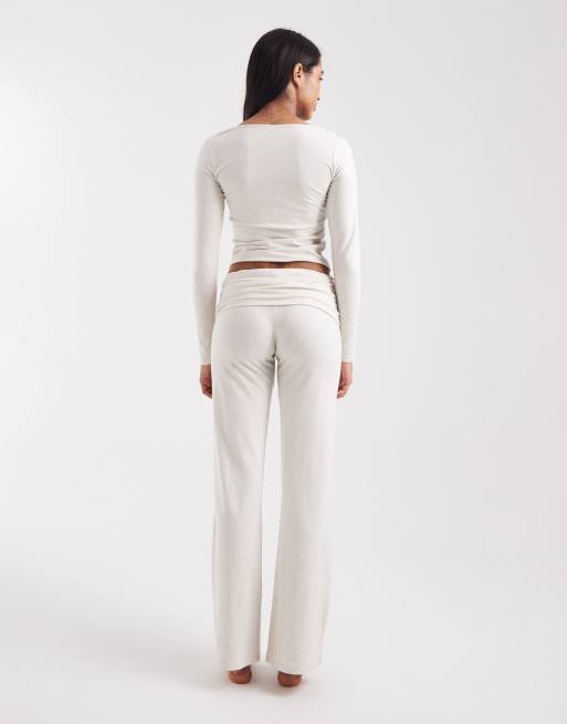 Cotton On – Dreamy Sofy – Hose in meliertem Butterscotch-Weiß mit Rollbund, 4 von 5