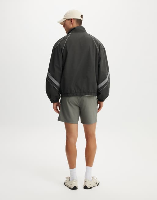 Cotton On Easy active short in grey, 4 of 4