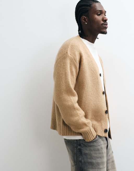 Cotton On flauschige, geknöpfte Cropped-Strickjacke in Oatmeal, 2 von 5
