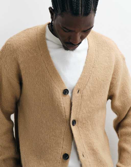 Cotton On flauschige, geknöpfte Cropped-Strickjacke in Oatmeal, 4 von 5