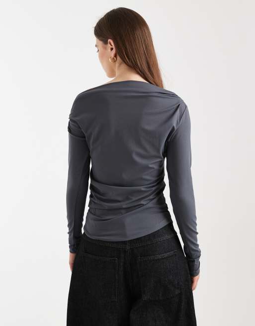 Cotton On – Georgie – Schulterfreies, langärmliges Oberteil in Moonlight Shadow, 4 von 4