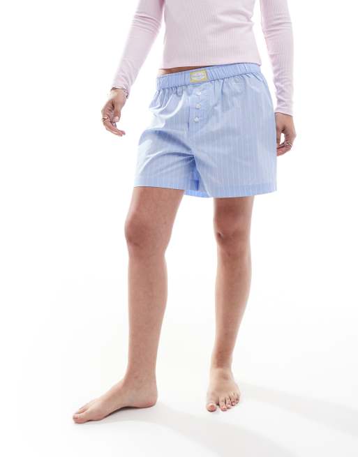 Cotton On – Gestreifte Pyjama-Boxershorts in Blau mit Boyfriend-Schnitt, 2 von 4
