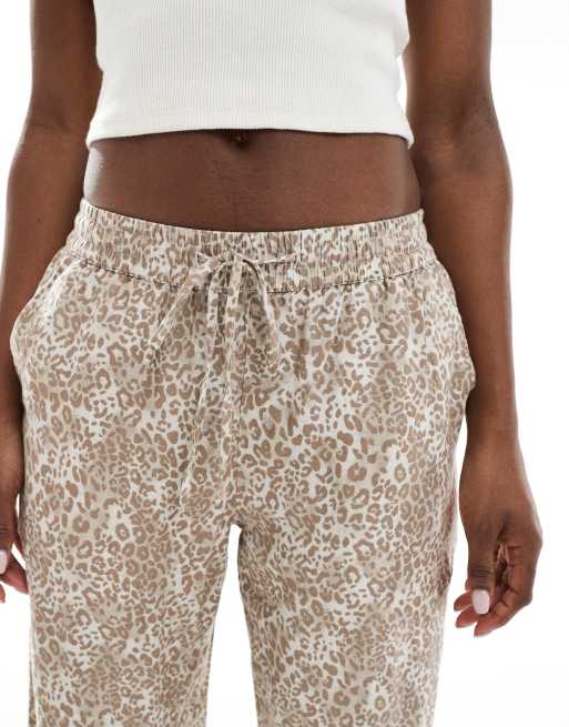 Cotton On - Haven - Pantalon ample style années 90 en tissu aspect lin à motif léopard, 5 de 5