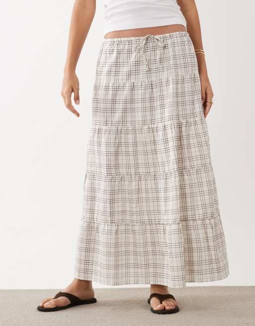 Cotton On haven tiered maxi skirt in check texture, 4 of 5