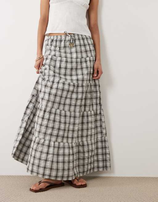 Cotton On haven tiered maxi skirt in dark oak check, 2 of 5
