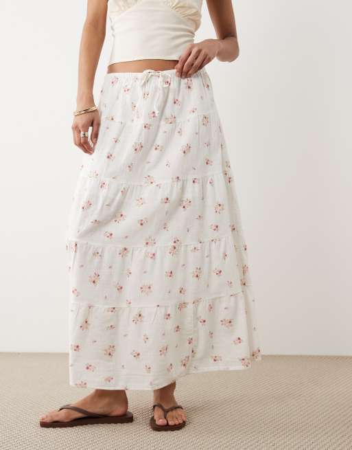 Cotton On haven tiered maxi skirt in ditsy cherrywood, 2 of 5