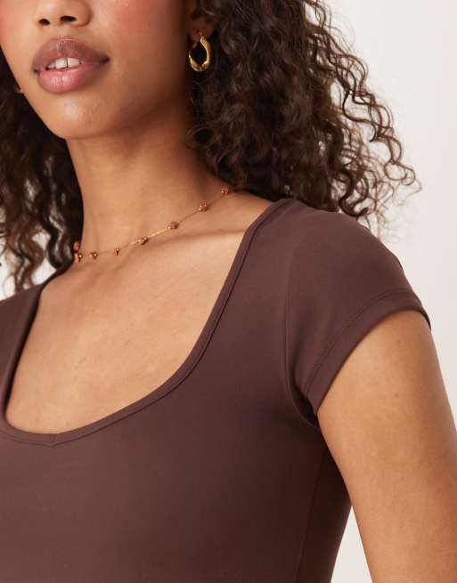 Cotton On Hold me short sleeve in dark oak, 2 of 4