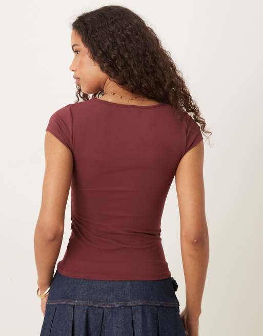 Cotton On hold me short sleeve t-shirt in burgundy, 4 of 4