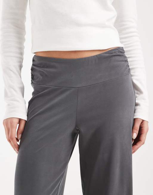 Cotton On - Honey - Broek met rimpeleffect in antracietgrijs, 4 van 5