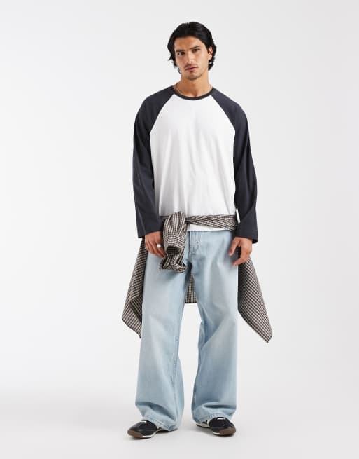Cotton On - Hvid og langærmet T-shirt med sorte forvaskede raglandetaljer, 2 af 5