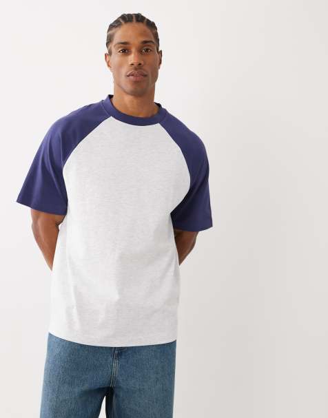 Cotton On - Hvid og marineblå T-shirt med firkantet pasform - view 1