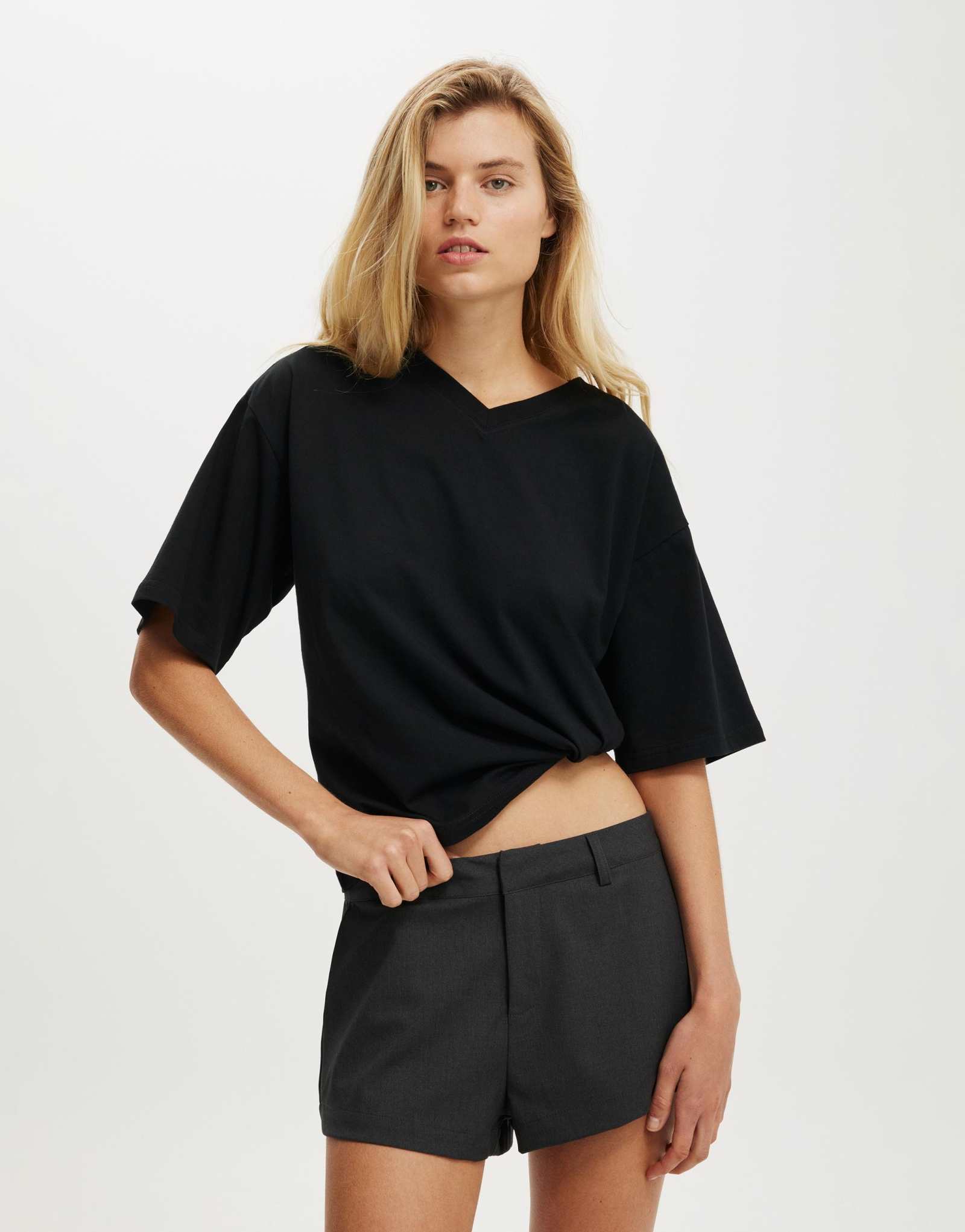 Хлопковые мини-шорты от Izzy из костюма цвета древесного угля