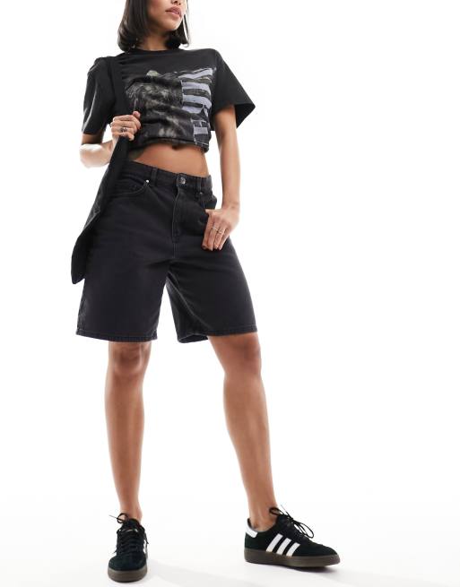 Cotton On – Jeans-Shorts in Graphitschwarz mit superweitem Longline-Schnitt 