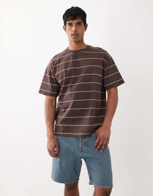 Kastiges T-Shirt in Schokobraun mit Streifen-Mehrfarbig Mehrfarbig S