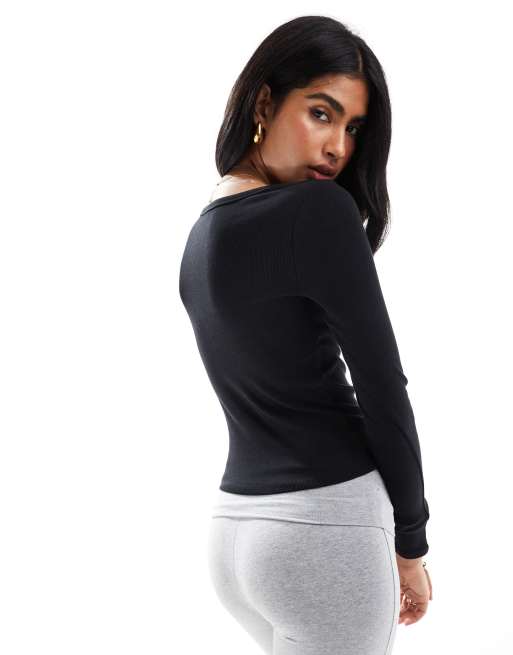 Cotton On - Kelsey - Top à manches longues et col en V boutonné - Noir, 4 de 4