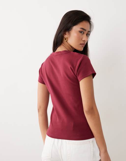 Cotton On - Kirsebærrød baby-T-shirt i 90'er-stil, 4 af 4