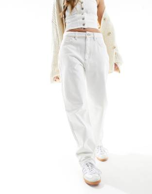 Cotton On – Klassische Jeans aus weißem Denim mit geradem Bein - view 1