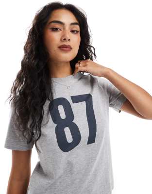 Cotton On - Klassisches T-Shirt in Grau mit sportlichem Print