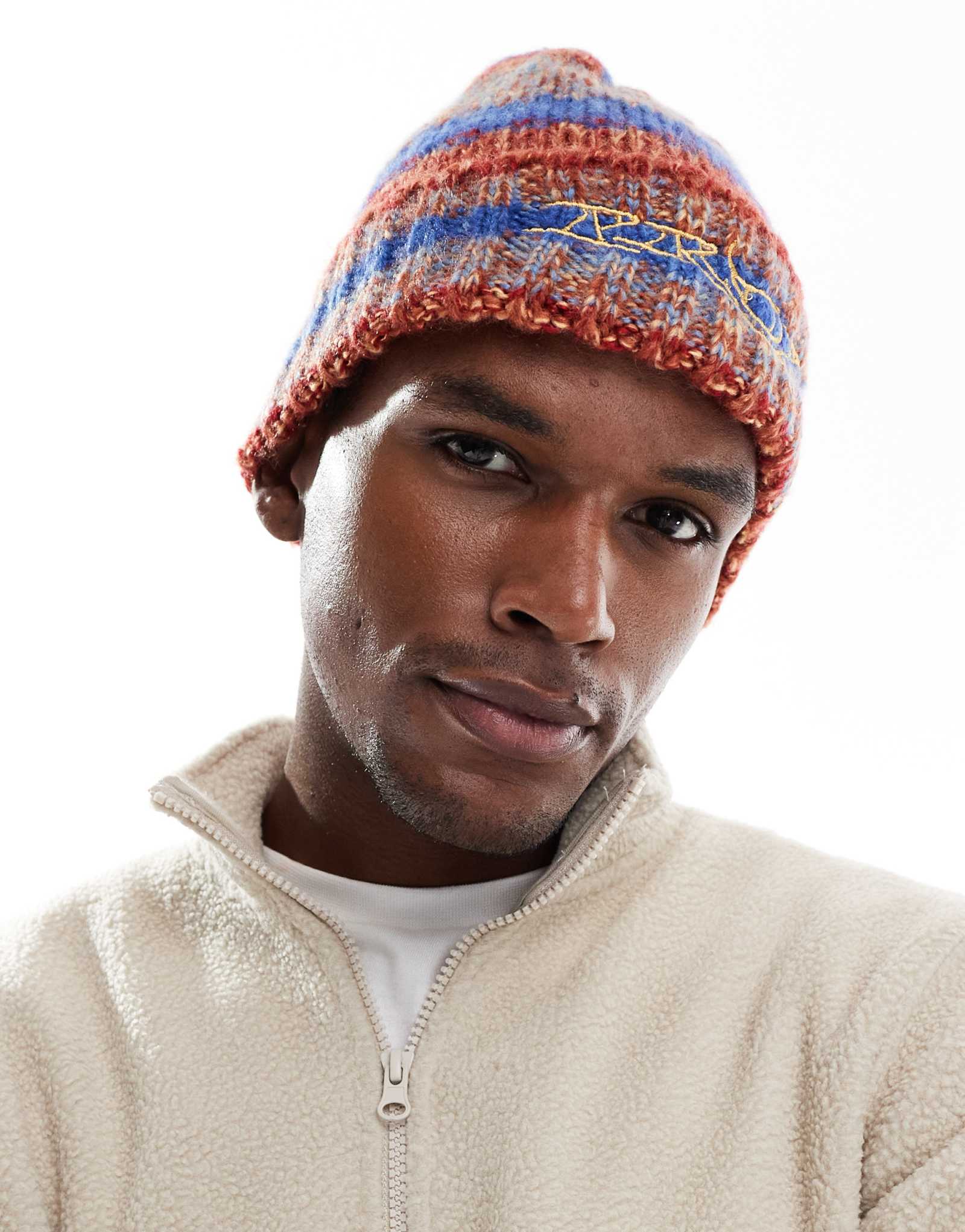 Вязаная шапочка из хлопка в многослойном исполнении