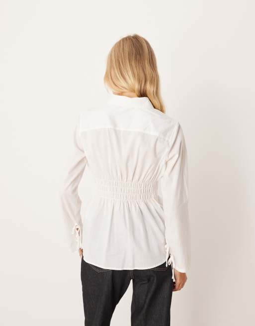 Cotton On – Langärmliges Hemd in Weiß mit Raffung, 2 von 4