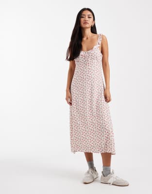 Cotton On - Layla - Midikleid mit Rüschen und rotem Annaliese-Blumenmuster-Bunt