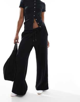 Cotton On - Leichte Strandhose in Schwarz mit weitem Bein
