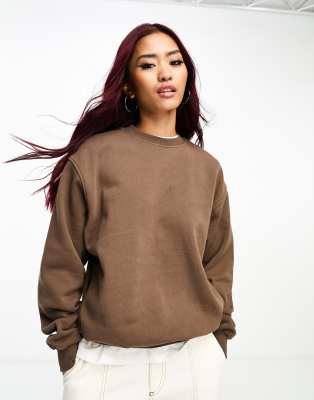 Cotton On - Locker geschnittenes Sweatshirt in Braun