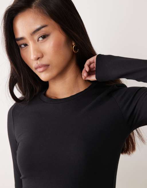 Cotton On long sleeve crew top in black, 3 of 4