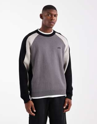 black 11590₽