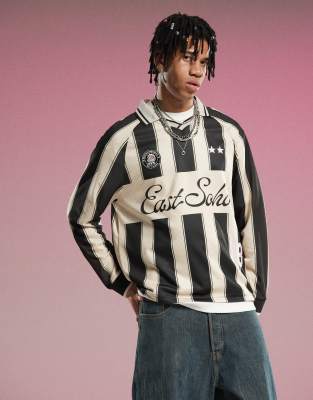 COTTON:ON COTTON ON LONG SLEEVE SOCCER JERSEY WITH EAST SOHO GRAPHIC 