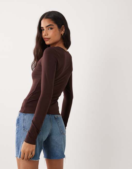 Cotton On longline crew long sleeve top in dark oak, 3 of 4
