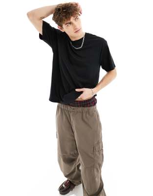 Loose Fit T-Shirt in Schwarz Schwarz Chest 47