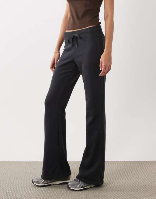 Cotton On Low rise bootleg sweatpant in black, 3 of 5