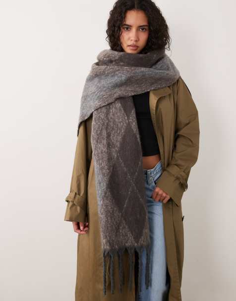 Cotton on luxe Schal mit Bommel in Grau-Blau mit Rautenmuster - view 1