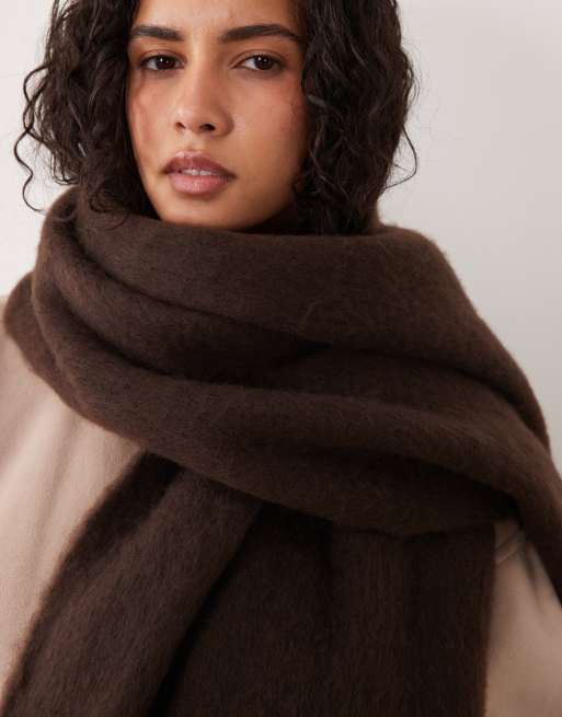 Cotton On luxe tassel scarf in brown, 2 of 3