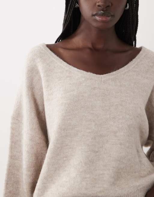 Cotton On Luxe v neck knit in cream, 3 of 4