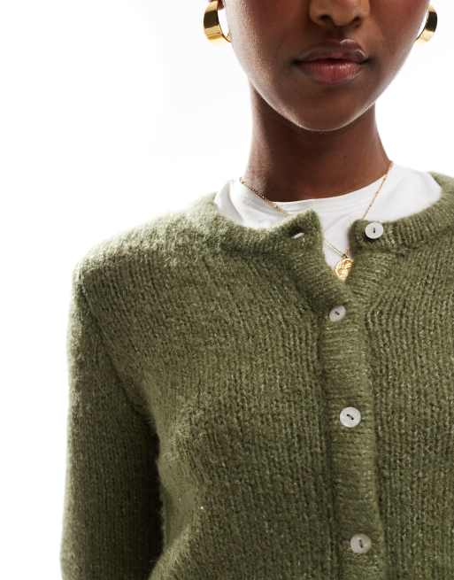 Cotton On – Luxuriöse Strickjacke in gebrannten Olivgrün mit Rundhalsausschnitt, 2 von 4
