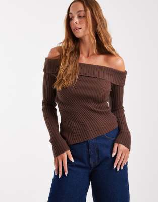 Cotton On - Luxuriöser, schulterfreier Strickpullover in Braun-Brown