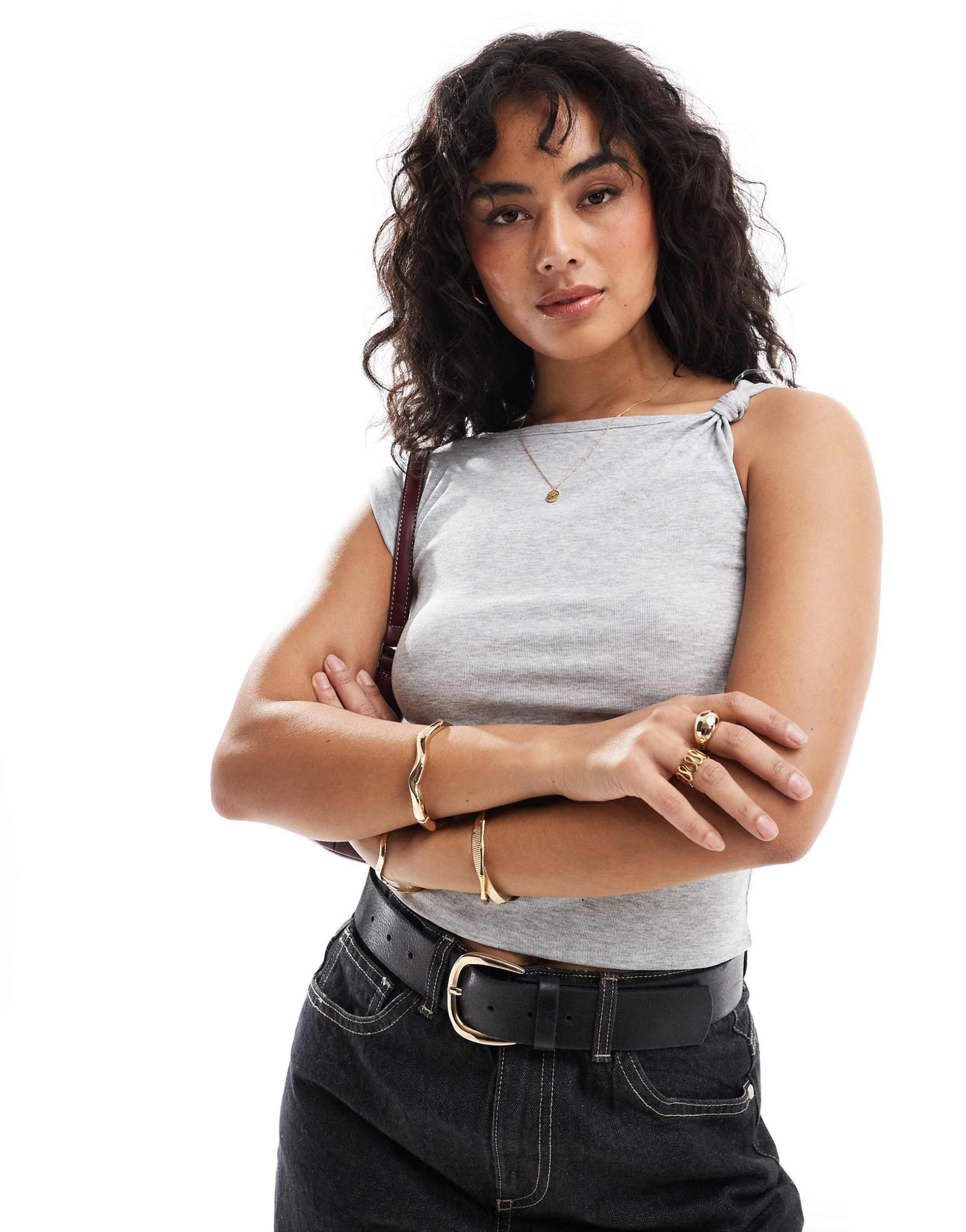 cotton on marlow twist shoulder short sleeve top in gray