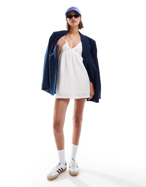 Cotton On – Minikleid mit Neckholder-Träger und Brustpartie aus Spitze - view 1