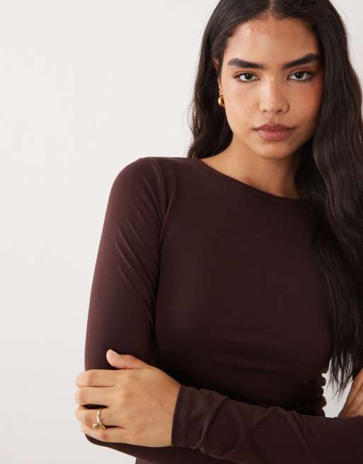 Cotton On – Mörkbrun, lång topp med rund halsringning och långa ärmar, 2 av 4