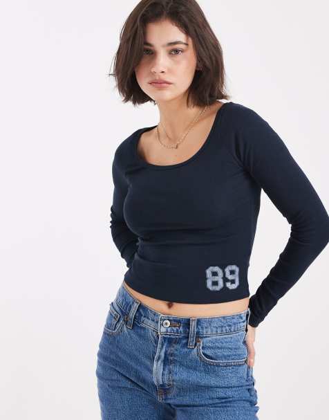 Cotton On - Mørkeblå offshoulder-top med "89"-grafik - view 1