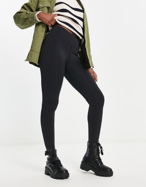 ASOS DESIGN – Nahtlose, gerippte Leggings in Schwarz