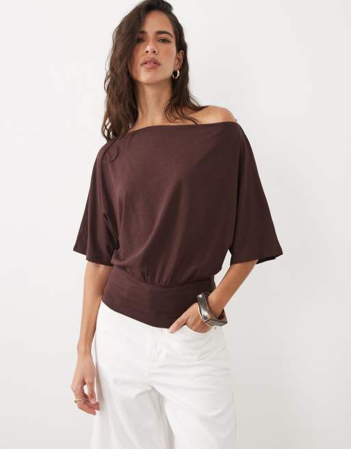 Cotton On nova offshoulder med korte ærmer i mørk eg, 3 af 4