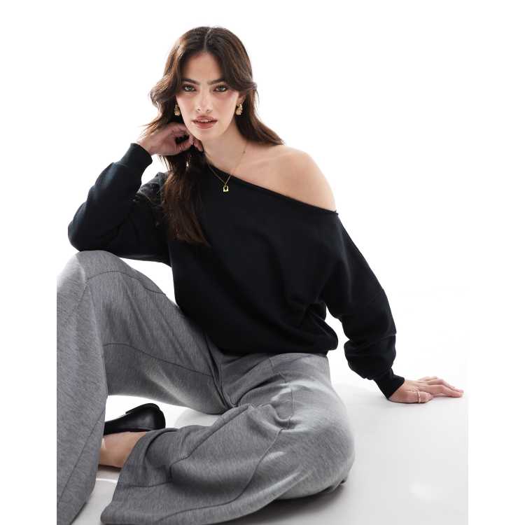 207593403-1-black?$n_750w$&wid