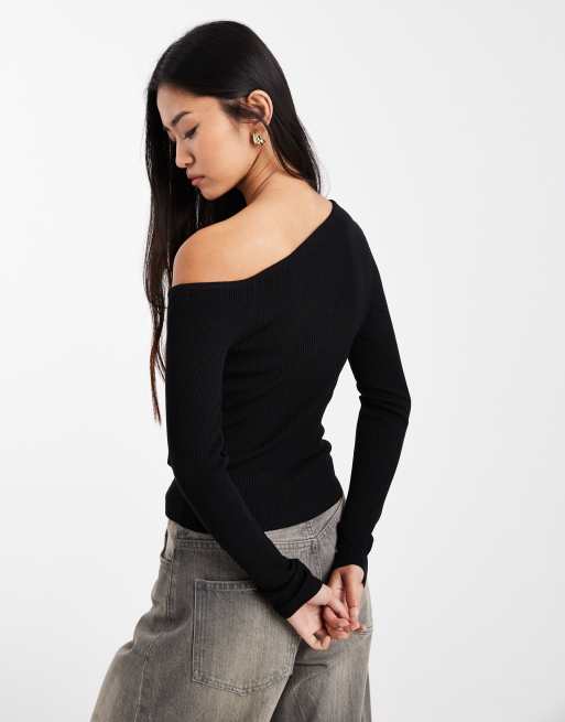 Cotton On off shoulder henley top in black, 3 of 4